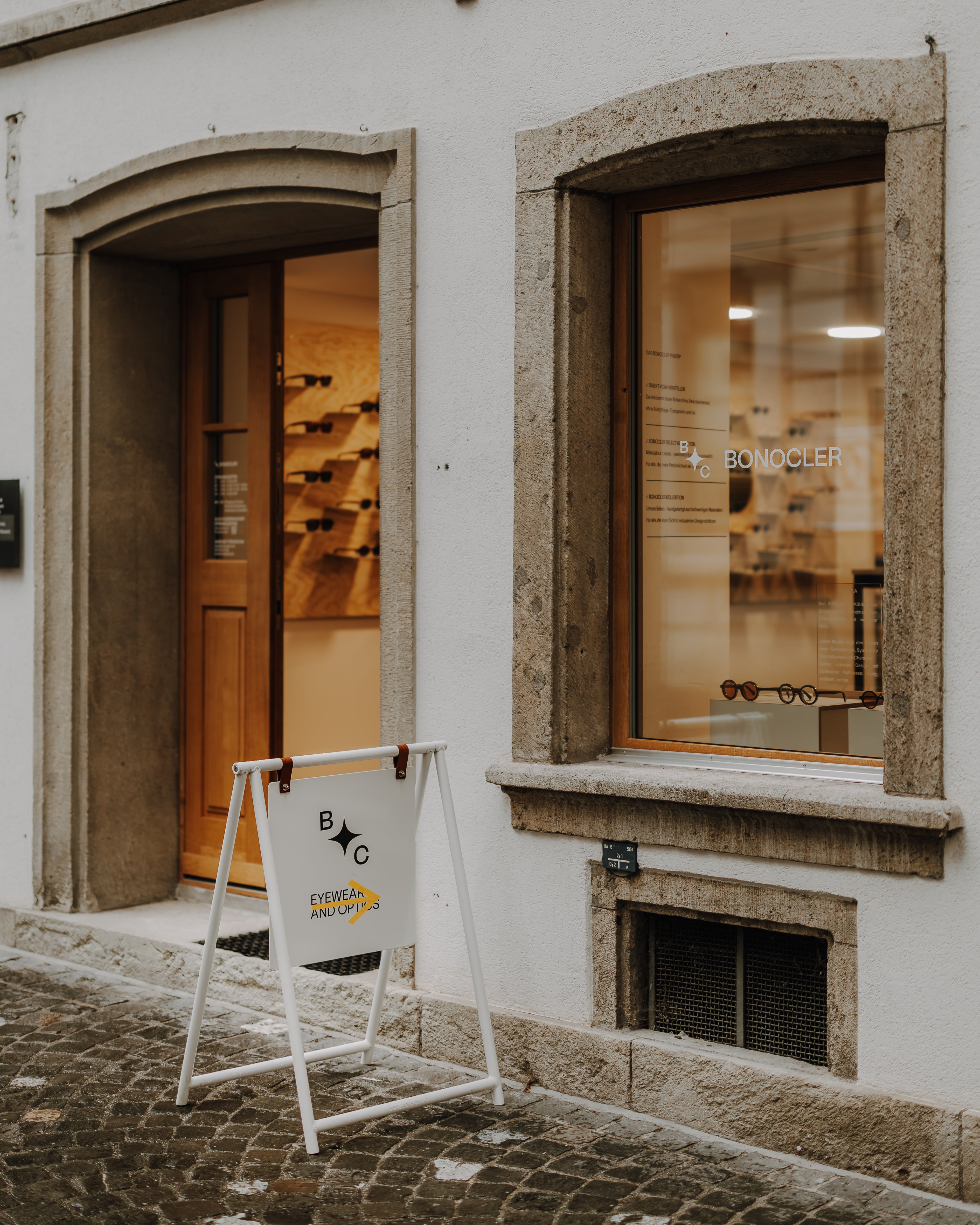BONOCLER Baden Rathausgasse aussen offen
