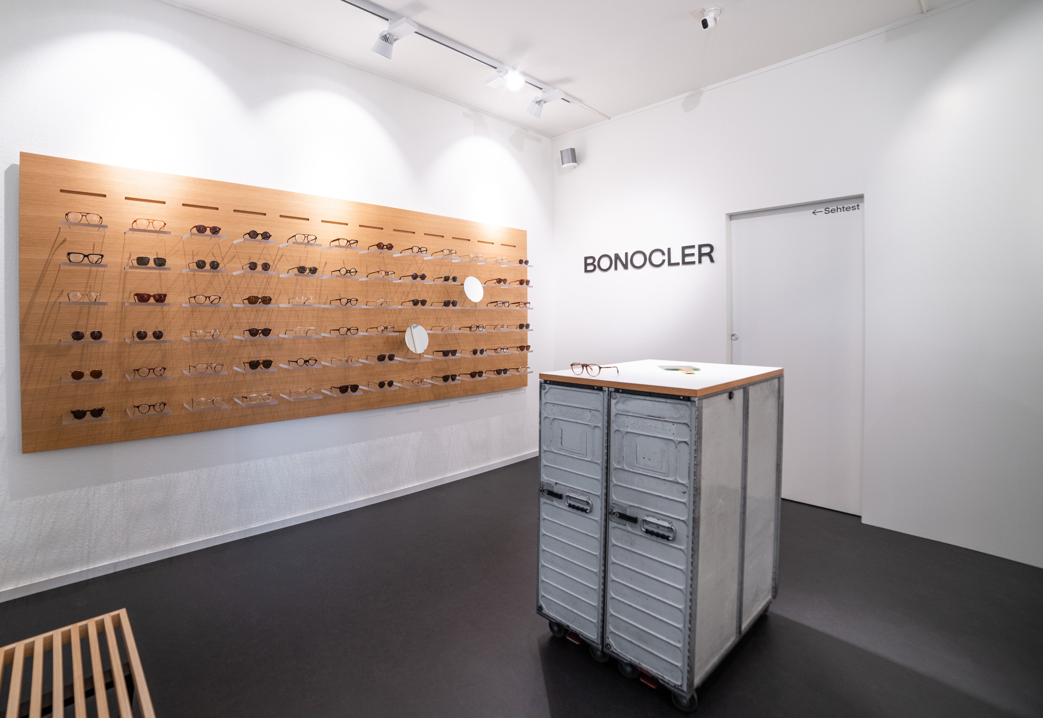 BONOCLER_Eyewear_Baden Optiker Augenoptiker Sehtest