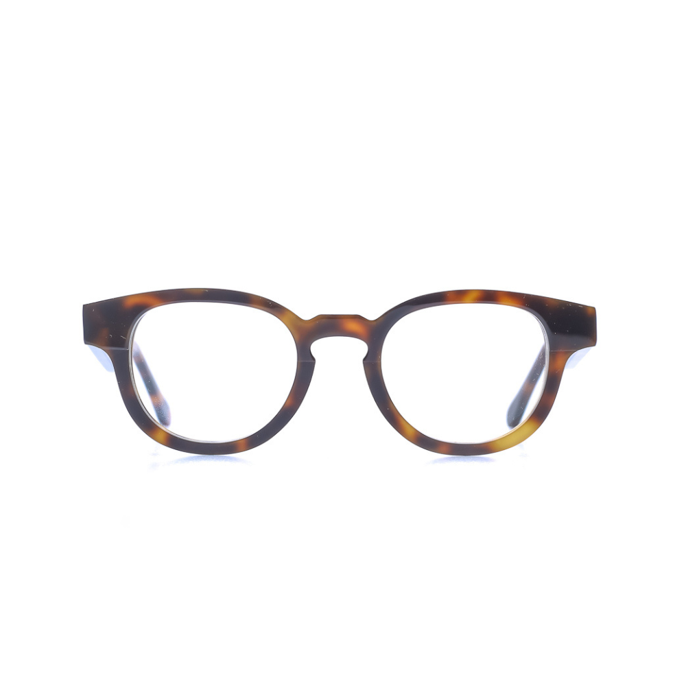 Ovale Brille aus Bioacetat, Farbe Havana, mittlere Passform. Frontansicht.