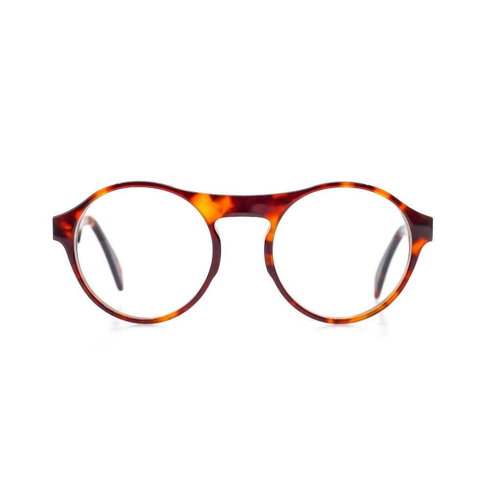 Markante Brille mit auffälligem Steg in Havana . Breite Passform. Limitierte Kollektion mit 250 Stück. Frontansicht.